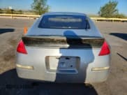 ✅ 2004 Nissan 350Z Enthusiast • VIN: JN1AZ34D74T151370 • Lot: 71468925. Wystawiony na Copart z przebiegiem 173 414 mil. Bezpłatny archiwum sprzedaży aukcyjnych z USA i szczegółowy raport historii pojazdu na DreamBid. Zdjęcie 6.