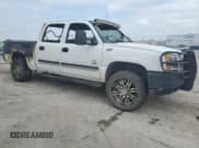 ✅ 2004 Chevrolet Silverado 1500 LS • VIN: 2GCEK13T441401170 • Lot: 67184465. Wystawiony na Copart z przebiegiem Nie podano. Bezpłatny archiwum sprzedaży aukcyjnych z USA i szczegółowy raport historii pojazdu na DreamBid. Zdjęcie 4.