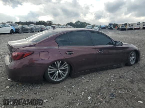 ✅ 2018 Infiniti Q50 Sport • VIN: JN1EV7AP1JM363075 • Лот: 82451315. Опубликован ранее на Copart с пробегом 109 086 миль. Бесплатный доступ к архиву аукционных продаж из США и подробный отчёт об истории автомобиля на DreamBid. Изображение 3.