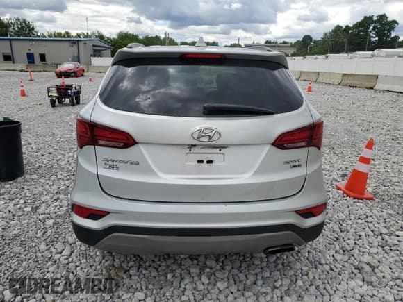 ✅ 2017 Hyundai Santa Fe 2.4L • VIN: 5XYZUDLB6HG440651 • Лот: 57759784. Опубликован ранее на Copart с пробегом 85 661 миль. Бесплатный доступ к архиву аукционных продаж из США и подробный отчёт об истории автомобиля на DreamBid. Изображение 6.