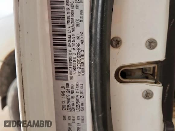 ✅ 2019 Ram 3500 Tradesman • VIN: 3C63RRGJ2KG542289 • Lot: 93436445. Wystawiony na Copart z przebiegiem 178 189 mil. Bezpłatny archiwum sprzedaży aukcyjnych z USA i szczegółowy raport historii pojazdu na DreamBid. Zdjęcie 12.