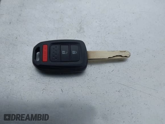 ✅ 2016 Honda Fit LX • VIN: JHMGK5H54GX012884 • Lot: 42409748. Listed on IAAI with 86,618 mi. Free auction sales archive from the USA and detailed vehicle history report at DreamBid. Image 11.