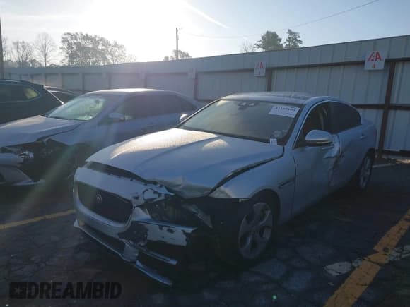 ✅ 2018 Jaguar XE • VIN: SAJAR4FN0JCP33509 • Лот: 41105100. Опубликован ранее на IAAI с пробегом 74 603 миль. Бесплатный доступ к архиву аукционных продаж из США и подробный отчёт об истории автомобиля на DreamBid. Изображение 2.