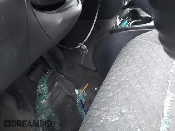 ✅ 2004 GMC Envoy SLT • VIN: 1GKET12S946177171 • Лот: 41231093. Опубликован ранее на IAAI с пробегом 182 574 миль. Бесплатный доступ к архиву аукционных продаж из США и подробный отчёт об истории автомобиля на DreamBid. Изображение 11.