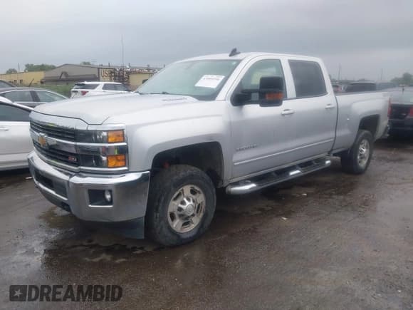 ✅ 2016 Chevrolet Silverado 2500HD LT • VIN: 1GC1KVE8XGF222868 • Lot: 43004596. Listed on IAAI with 93,976 mi. Free auction sales archive from the USA and detailed vehicle history report at DreamBid. Image 17.