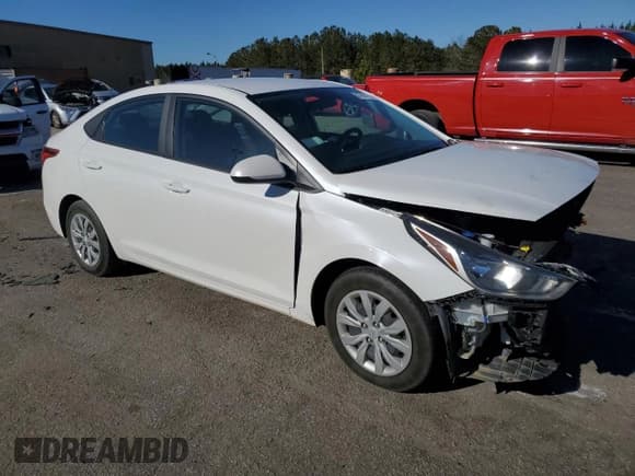 ✅ 2022 Hyundai Accent SE • VIN: 3KPC24A6XNE165621 • Лот: 87851115. Опубликован ранее на Copart с пробегом 33 910 миль. Бесплатный доступ к архиву аукционных продаж из США и подробный отчёт об истории автомобиля на DreamBid. Изображение 4.