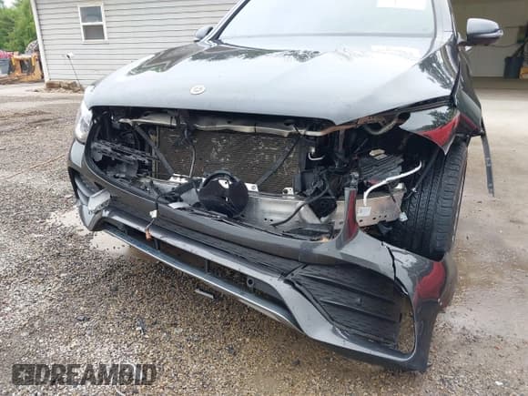 ✅ 2021 Mercedes-Benz GLC 300 • VIN: W1N0J8EB9MF913972 • Лот: 42364459. Опубликован ранее на IAAI с пробегом 121 988 миль. Бесплатный доступ к архиву аукционных продаж из США и подробный отчёт об истории автомобиля на DreamBid. Изображение 6.