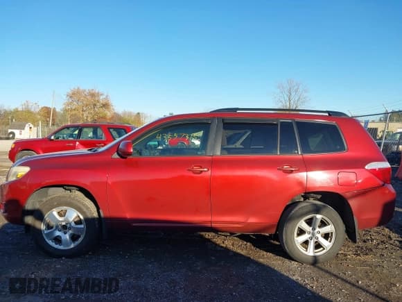 ✅ 2010 Toyota Highlander • VIN: JTEZK3EH2A2104976 • Лот: 43557315. Опубликован ранее на IAAI с пробегом 184 827 миль. Бесплатный доступ к архиву аукционных продаж из США и подробный отчёт об истории автомобиля на DreamBid. Изображение 14.