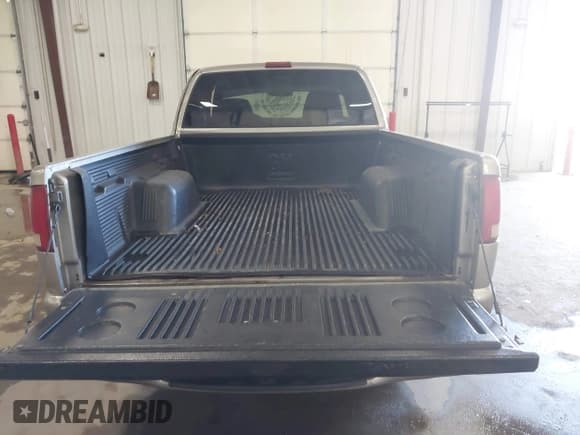 ✅ 2003 Chevrolet S-10 LS • VIN: 1GCCS19X538117656 • Лот: 41372508. Опубликован ранее на IAAI с пробегом 250 427 миль. Бесплатный доступ к архиву аукционных продаж из США и подробный отчёт об истории автомобиля на DreamBid. Изображение 16.