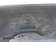 ✅ 2005 Chevrolet Silverado 1500 Work Truck • VIN: 1GCEC19ZX5E236587 • Lot: 43810602. Wystawiony na IAAI z przebiegiem 382 781 mil. Bezpłatny archiwum sprzedaży aukcyjnych z USA i szczegółowy raport historii pojazdu na DreamBid. Zdjęcie 7.