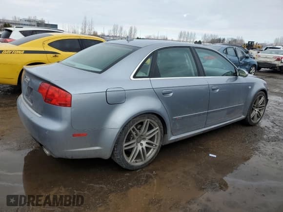 ✅ 2008 Audi RS 4 • VIN: WUADU78E78N900345 • Lot: 45153045. Wystawiony na Copart z przebiegiem 142 835 mil. Bezpłatny archiwum sprzedaży aukcyjnych z USA i szczegółowy raport historii pojazdu na DreamBid. Zdjęcie 3.