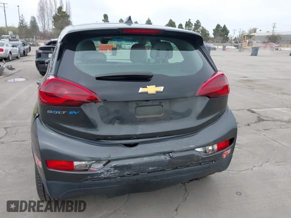 ✅ 2019 Chevrolet Bolt EV LT • VIN: 1G1FY6S0XK4104776 • Lot: 41826691. Wystawiony na IAAI z przebiegiem 43 213 mil. Bezpłatny archiwum sprzedaży aukcyjnych z USA i szczegółowy raport historii pojazdu na DreamBid. Zdjęcie 6.