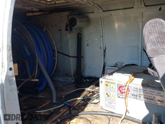 ✅ 1999 Dodge Cargo • VIN: 2B7HB11X4XK511413 • Lot: 42402407. Listed on IAAI with 113,697 mi. Free auction sales archive from the USA and detailed vehicle history report at DreamBid. Image 8.