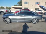 ✅ 2018 Mercedes-Benz C 350e • VIN: 55SWF4HBXJU272305 • Lot: 43507012. Wystawiony na IAAI z przebiegiem 132 575 mil. Bezpłatny archiwum sprzedaży aukcyjnych z USA i szczegółowy raport historii pojazdu na DreamBid. Zdjęcie 15.