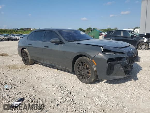 ✅ 2023 BMW 7 Series 760i xDrive • VIN: WBA33EJ09PCM54270 • Лот: 56201195. Опубликован ранее на Copart с пробегом 39 708 миль. Бесплатный доступ к архиву аукционных продаж из США и подробный отчёт об истории автомобиля на DreamBid. Изображение 4.