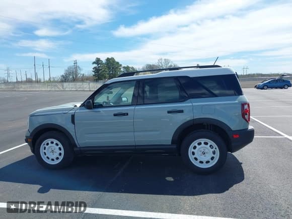 ✅ 2023 Ford Bronco Sport Heritage • VIN: 3FMCR9G69PRE19603 • Lot: 41810899. Listed on IAAI with 5,185 mi. Free auction sales archive from the USA and detailed vehicle history report at DreamBid. Image 14.