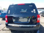 ✅ 2016 Jeep Patriot Sport • VIN: 1C4NJPBA3GD747922 • Lot: 41986421. Wystawiony na IAAI z przebiegiem 86 367 mil. Bezpłatny archiwum sprzedaży aukcyjnych z USA i szczegółowy raport historii pojazdu na DreamBid. Zdjęcie 16.