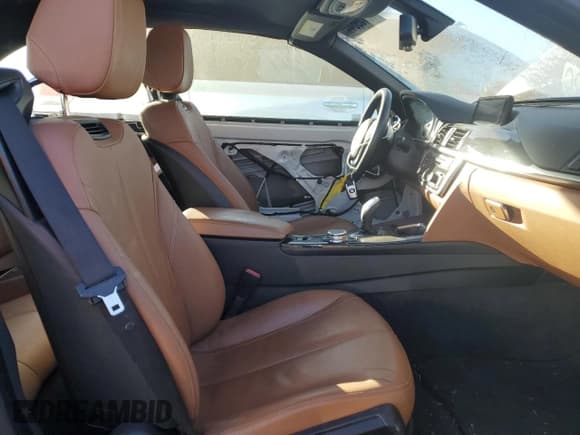 ✅ 2015 BMW 4 Series 428i xDrive • VIN: WBA3V9C55F5A78621 • Lot: 83159644. Wystawiony na Copart z przebiegiem 39 735 mil. Bezpłatny archiwum sprzedaży aukcyjnych z USA i szczegółowy raport historii pojazdu na DreamBid. Zdjęcie 7.