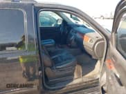 ✅ 2010 Chevrolet Suburban LT • VIN: 1GNUKJE30AR225673 • Lot: 43331437. Listed on IAAI with 247,098 mi. Free auction sales archive from the USA and detailed vehicle history report at DreamBid. Image 5.