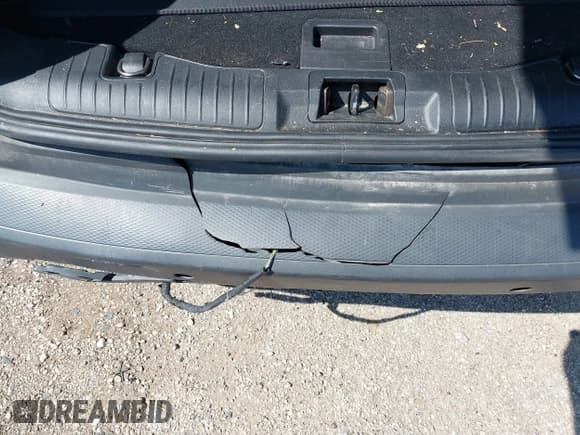 ✅ 2022 Ford Escape SE • VIN: 1FMCU9G6XNUA84405 • Lot: 42655912. Wystawiony na IAAI z przebiegiem 67 061 mil. Bezpłatny archiwum sprzedaży aukcyjnych z USA i szczegółowy raport historii pojazdu na DreamBid. Zdjęcie 6.