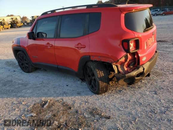 ✅ 2017 Jeep Renegade Latitude • VIN: ZACCJABB6HPE71834 • Лот: 92500685. Опубликован ранее на Copart с пробегом 184 515 миль. Бесплатный доступ к архиву аукционных продаж из США и подробный отчёт об истории автомобиля на DreamBid. Изображение 2.