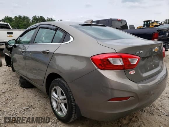 ✅ 2017 Chevrolet Cruze LT • VIN: 3G1BE5SM1HS560047 • Lot: 55565593. Listed on Copart with 49,602 mi. Free auction sales archive from the USA and detailed vehicle history report at DreamBid. Image 2.