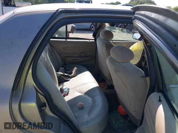 ✅ 2001 Ford Crown Victoria • VIN: 2FAFP73W01X131209 • Lot: 43033250. Listed on IAAI with 241,898 mi. Free auction sales archive from the USA and detailed vehicle history report at DreamBid. Image 8.