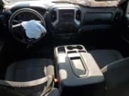 ✅ 2020 Chevrolet Silverado 1500 Custom • VIN: 3GCPYBEK1LG145402 • Lot: 69153814. Wystawiony na Copart z przebiegiem 89 925 mil. Bezpłatny archiwum sprzedaży aukcyjnych z USA i szczegółowy raport historii pojazdu na DreamBid. Zdjęcie 8.