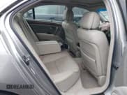 ✅ 2007 Acura RL Technology • VIN: JH4KB16607C004142 • Lot: 43727679. Wystawiony na IAAI z przebiegiem 209 707 mil. Bezpłatny archiwum sprzedaży aukcyjnych z USA i szczegółowy raport historii pojazdu na DreamBid. Zdjęcie 8.