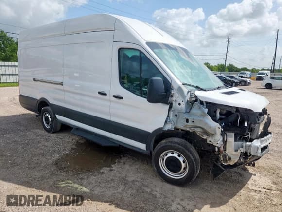 ✅ 2023 Ford Transit Cargo • VIN: 1FTBW3X86PKB92141 • Lot: 61038085. Listed on Copart with 45,032 mi. Free auction sales archive from the USA and detailed vehicle history report at DreamBid. Image 4.