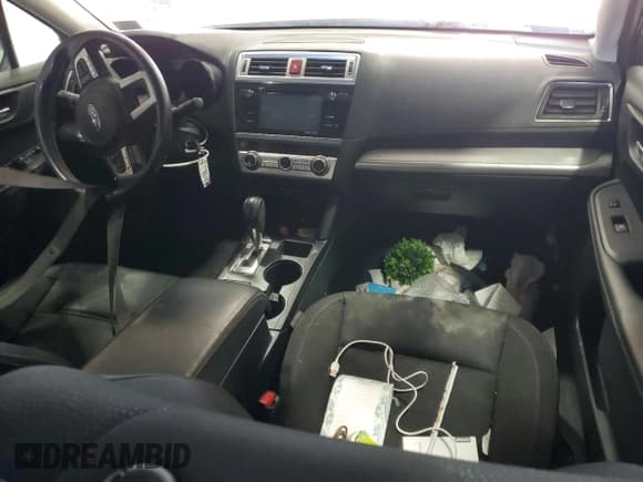 ✅ 2017 Subaru Legacy Premium • VIN: 4S3BNAF66H3044963 • Лот: 89872735. Опубликован ранее на Copart с пробегом 228 670 миль. Бесплатный доступ к архиву аукционных продаж из США и подробный отчёт об истории автомобиля на DreamBid. Изображение 8.