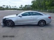 ✅ 2016 Mercedes-Benz E 400 • VIN: WDDKJ6FB7GF318678 • Lot: 42080377. Listed on IAAI with 59,450 mi. Free auction sales archive from the USA and detailed vehicle history report at DreamBid. Image 15.