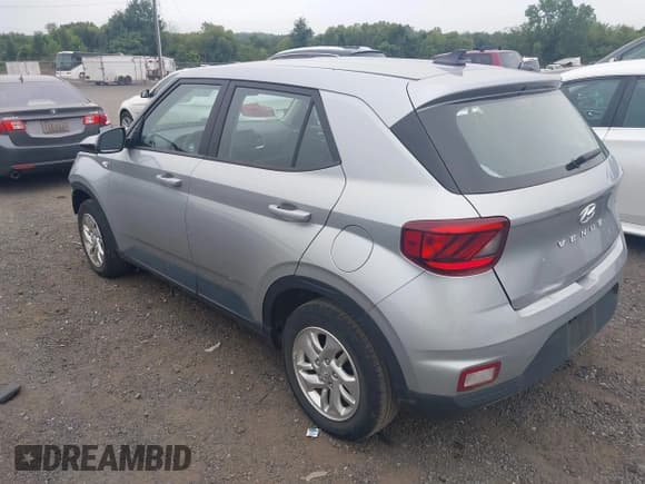 ✅ 2021 Hyundai Venue SE • VIN: KMHRB8A35MU078387 • Lot: 42953676. Listed on IAAI with 17,339 mi. Free auction sales archive from the USA and detailed vehicle history report at DreamBid. Image 3.