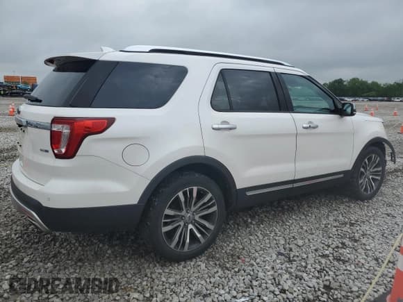 ✅ 2017 Ford Explorer Platinum • VIN: 1FM5K8HT1HGC59348 • Lot: 57861135. Listed on Copart with 116,163 mi. Free auction sales archive from the USA and detailed vehicle history report at DreamBid. Image 3.