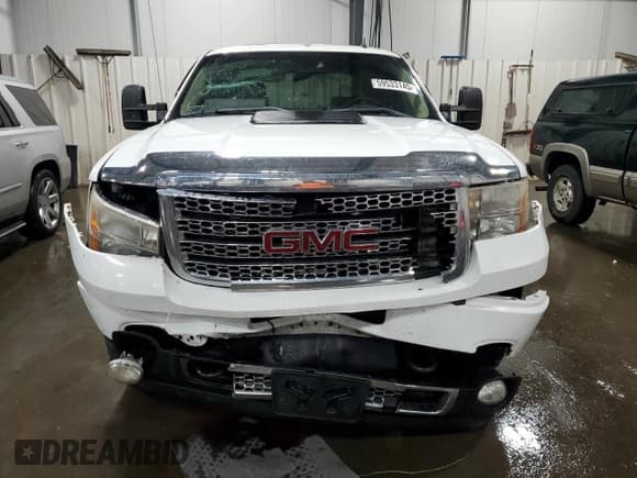 ✅ 2011 GMC Sierra 2500HD Denali • VIN: 1GT125C83BF232587 • Lot: 59533145. Wystawiony na Copart z przebiegiem 285 372 mil. Bezpłatny archiwum sprzedaży aukcyjnych z USA i szczegółowy raport historii pojazdu na DreamBid. Zdjęcie 5.