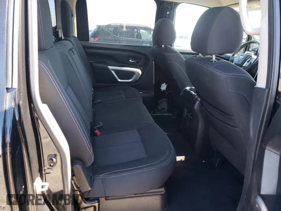 ✅ 2017 Nissan Titan Pro-4X • VIN: 1N6AA1E59HN570084 • Лот: 90293395. Опубликован ранее на Copart с пробегом 126 506 миль. Бесплатный доступ к архиву аукционных продаж из США и подробный отчёт об истории автомобиля на DreamBid. Изображение 10.