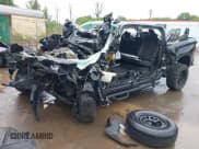 ✅ 2020 Chevrolet Silverado 1500 RST • VIN: 3GCUYEEDXLG409643 • Lot: 42335235. Wystawiony na IAAI z przebiegiem Nie podano. Bezpłatny archiwum sprzedaży aukcyjnych z USA i szczegółowy raport historii pojazdu na DreamBid. Zdjęcie 2.