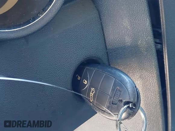 ✅ 2008 Dodge Charger • VIN: 2B3KA43R58H326361 • Lot: 43424018. Wystawiony na IAAI z przebiegiem 203 262 mil. Bezpłatny archiwum sprzedaży aukcyjnych z USA i szczegółowy raport historii pojazdu na DreamBid. Zdjęcie 11.