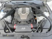 ✅ 2015 Hyundai Genesis 5.0L • VIN: KMHGN4JF5FU069418 • Lot: 85206744. Wystawiony na Copart z przebiegiem 83 941 mil. Bezpłatny archiwum sprzedaży aukcyjnych z USA i szczegółowy raport historii pojazdu na DreamBid. Zdjęcie 11.