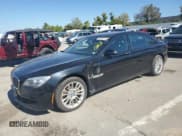 ✅ 2013 BMW 7 Series 750Li xDrive • VIN: WBAYF8C53DD141678 • Lot: 84033775. Wystawiony na Copart z przebiegiem 83 931 mil. Bezpłatny archiwum sprzedaży aukcyjnych z USA i szczegółowy raport historii pojazdu na DreamBid. Zdjęcie 1.