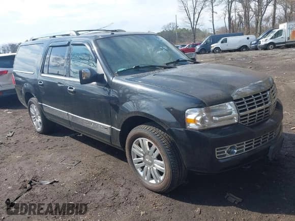 ✅ 2014 Lincoln Navigator • VIN: 5LMJJ3J56EEL04885 • Lot: 42051762. Listed on IAAI with 162,851 mi. Free auction sales archive from the USA and detailed vehicle history report at DreamBid. Image 1.