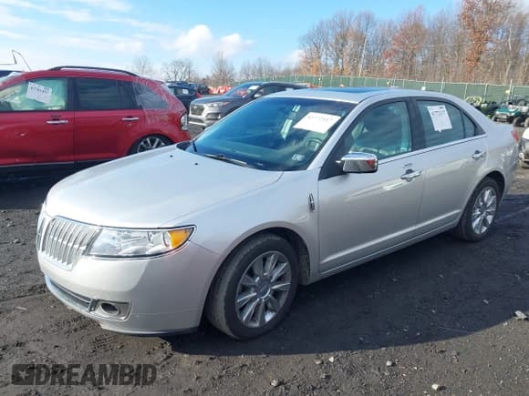 ✅ 2012 Lincoln MKZ • VIN: 3LNHL2JC1CR810168 • Lot: 43772117. Wystawiony na IAAI z przebiegiem 58 051 mil. Bezpłatny archiwum sprzedaży aukcyjnych z USA i szczegółowy raport historii pojazdu na DreamBid. Zdjęcie 2.