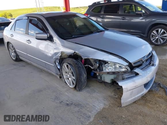 ✅ 2004 Honda Accord EX • VIN: 1HGCM66564A084706 • Lot: 43311300. Listed on IAAI with 164,530 mi. Free auction sales archive from the USA and detailed vehicle history report at DreamBid. Image 1.
