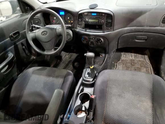 ✅ 2010 Hyundai Accent GL • VIN: KMHCN3BC7AU150782 • Лот: 41962845. Опубликован ранее на Copart с пробегом 196 392 миль. Бесплатный доступ к архиву аукционных продаж из США и подробный отчёт об истории автомобиля на DreamBid. Изображение 8.