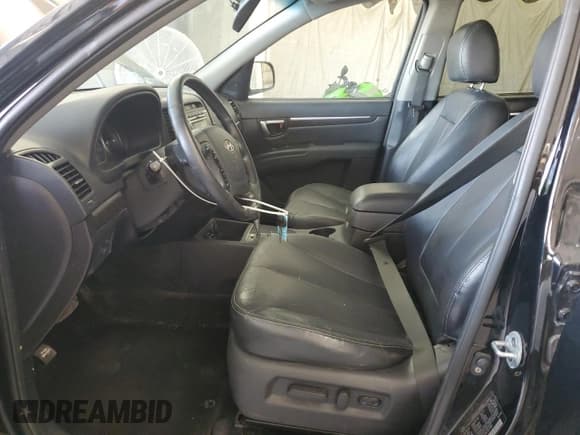 ✅ 2009 Hyundai Santa Fe SE • VIN: 5NMSH13E89H267964 • Lot: 66653115. Listed on Copart with 159,493 mi. Free auction sales archive from the USA and detailed vehicle history report at DreamBid. Image 7.