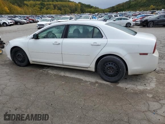 ✅ 2011 Chevrolet Malibu 1LT • VIN: 1G1ZC5E11BF139639 • Lot: 75858714. Wystawiony na Copart z przebiegiem 242 681 mil. Bezpłatny archiwum sprzedaży aukcyjnych z USA i szczegółowy raport historii pojazdu na DreamBid. Zdjęcie 2.