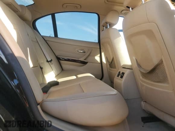 ✅ 2009 BMW 3 Series 335i • VIN: WBAPM73569A366603 • Lot: 85490334. Listed on Copart with 180,502 mi. Free auction sales archive from the USA and detailed vehicle history report at DreamBid. Image 10.