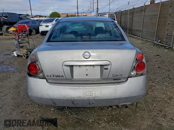 ✅ 2006 Nissan Altima S • VIN: 1N4AL11DX6N406999 • Лот: 93152905. Опубликован ранее на Copart с пробегом Не указан. Бесплатный доступ к архиву аукционных продаж из США и подробный отчёт об истории автомобиля на DreamBid. Изображение 6.