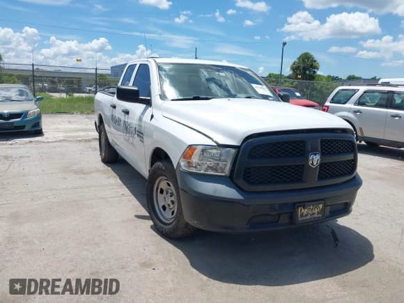 ✅ 2020 Ram 1500 Tradesman • VIN: 1C6RR6FG0LS156396 • Lot: 42524281. Listed on IAAI with 186,242 mi. Free auction sales archive from the USA and detailed vehicle history report at DreamBid. Image 1.