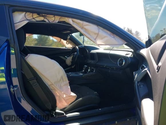 ✅ 2023 Chevrolet Camaro 1LT • VIN: 1G1FB1RS1P0142505 • Lot: 43469515. Listed on IAAI with 32,453 mi. Free auction sales archive from the USA and detailed vehicle history report at DreamBid. Image 5.